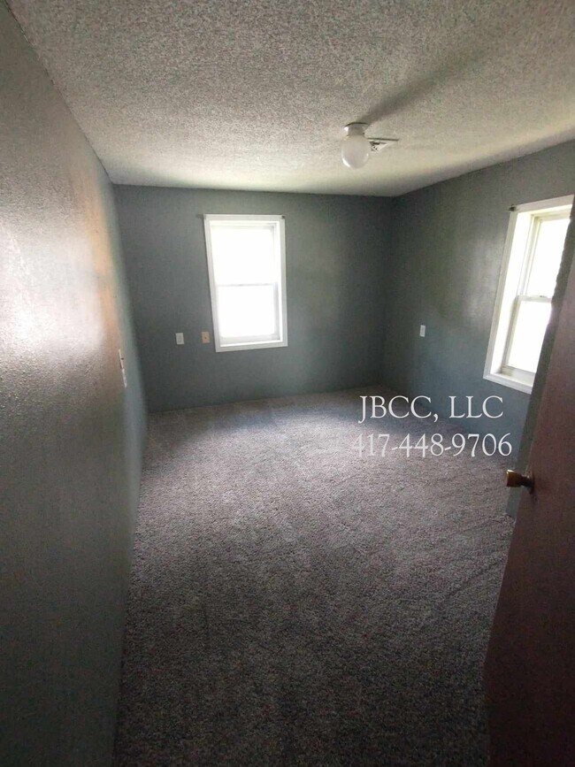 Foto del edificio - 629 N Olive St