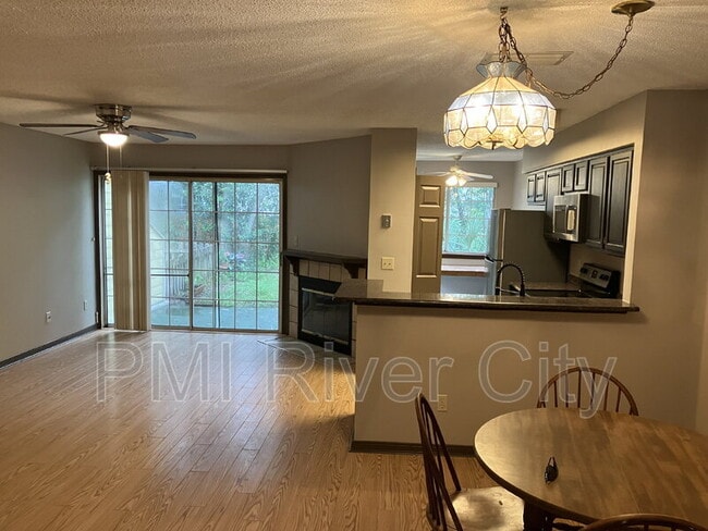 Foto del edificio - 1539 Summer Sands Dr