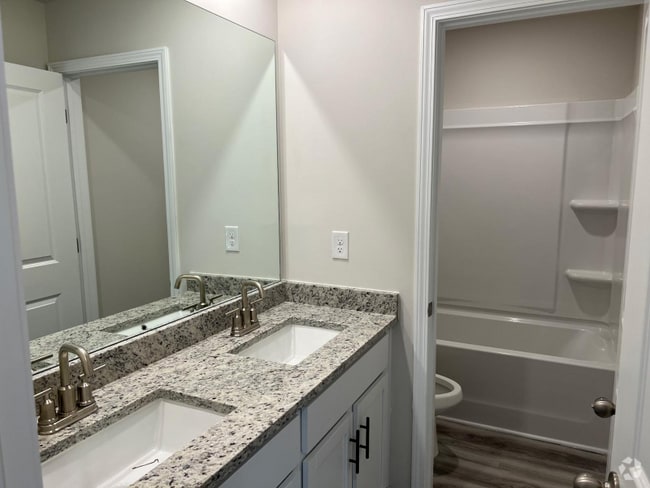 Building Photo - 4015 Hidden River Ln