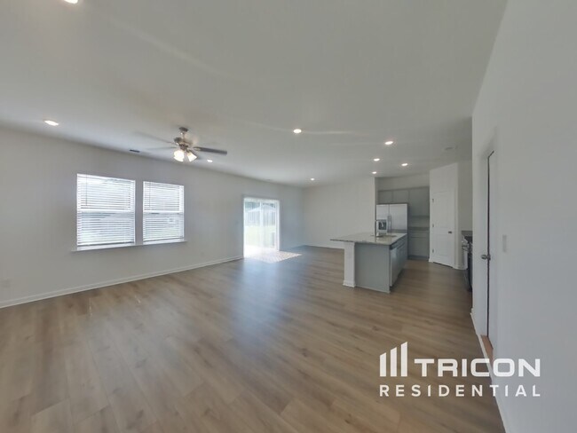 Foto del edificio - 1943 Logan Ln