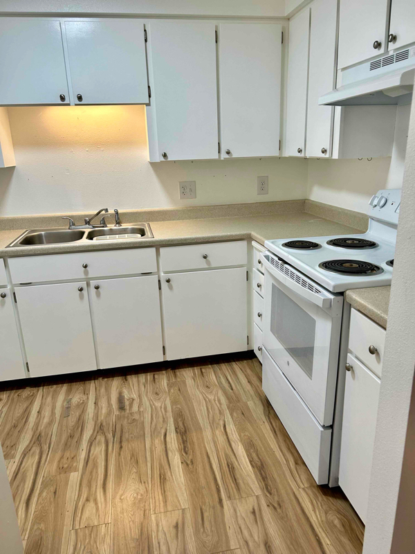 Foto principal - 2804 E 32nd Ave
