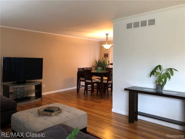 Building Photo - 3560 Newgate Dr