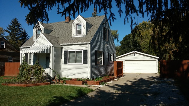 Building Photo - 3319 Leith St