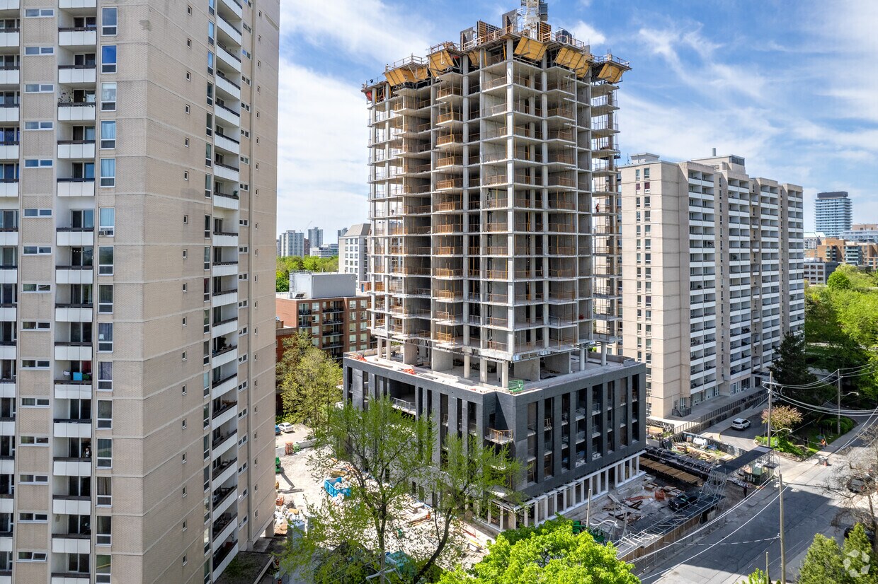 Building Photo - 235 Balliol