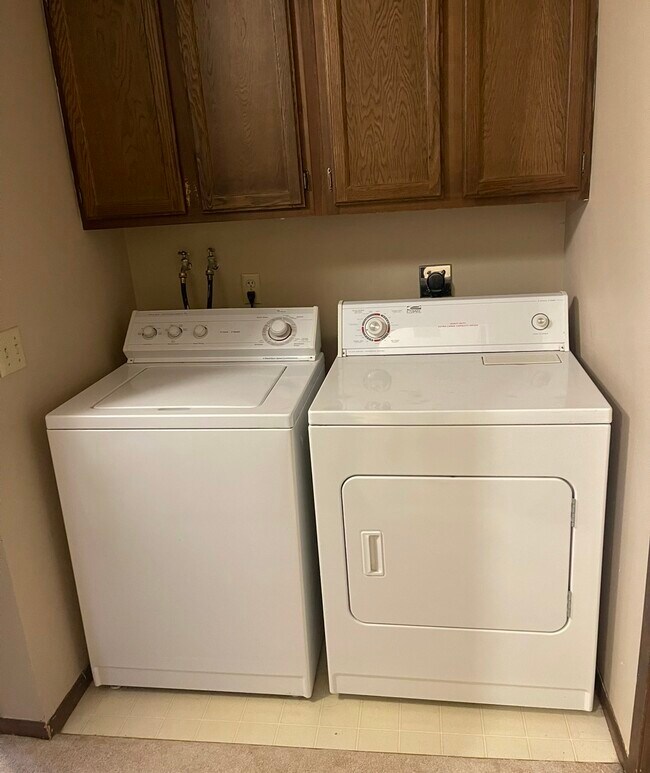 Foto del edificio - 1203 Greenhill Dr