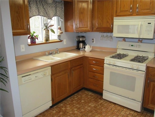 Building Photo - 43 Marigold Cir