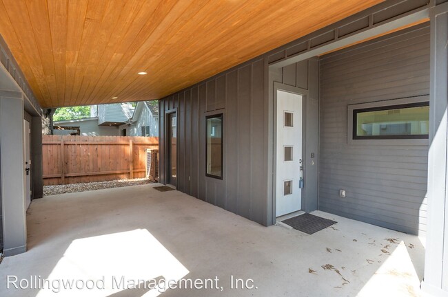 Building Photo - 2 br, 2 bath House - 2110 Holly St #B