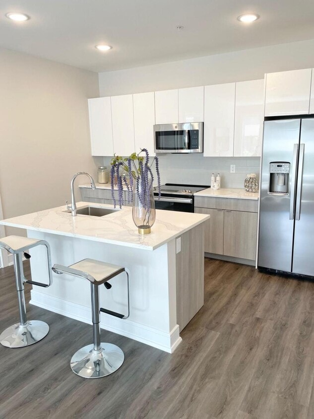 472 Main St Unit 714, Fort Lee, NJ 07024 Apartments in Fort Lee, NJ
