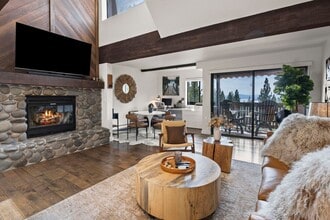 Building Photo - 336 Ski Way