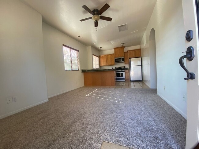 Building Photo - Private Hillcrest Carriage House: 2-Car Garage, EV, $300 AC Bonus