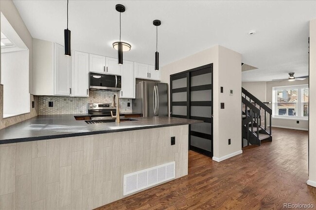 Foto del edificio - 7635 S Steele St