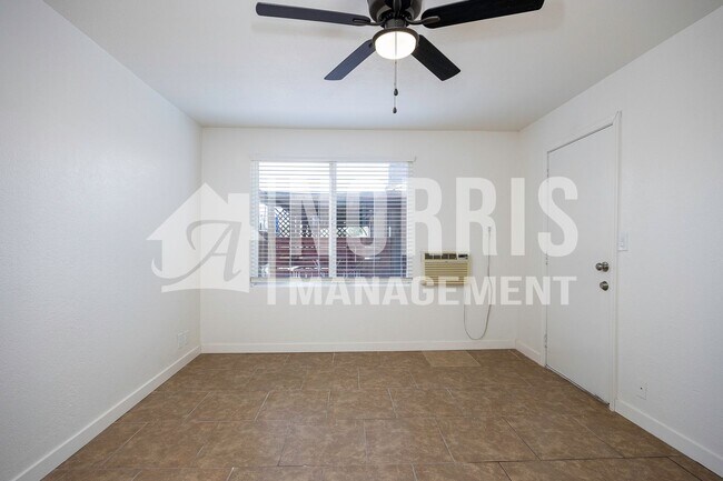 Foto del edificio - Beautifully Updated Studio Space with Private Entrance