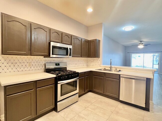 Foto del edificio - 1131 Zephyrhills Byp