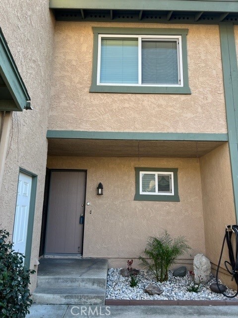 Building Photo - 5452 Villa Way