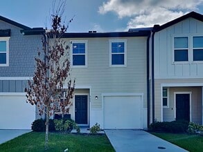 Building Photo - 707 Madison Dr