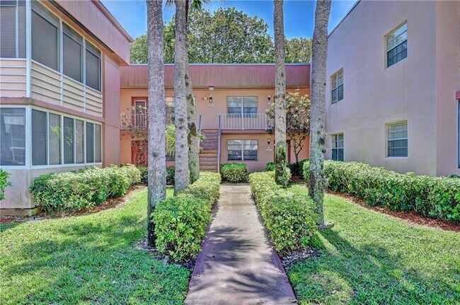 Foto del edificio - 87 Normandy Ln