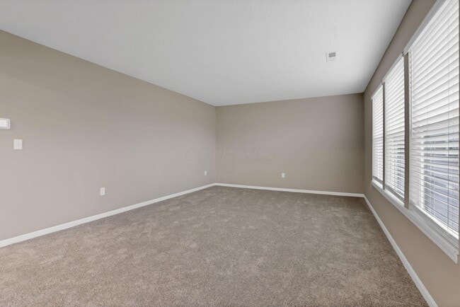 Foto del edificio - 7449 Sugarbark Dr