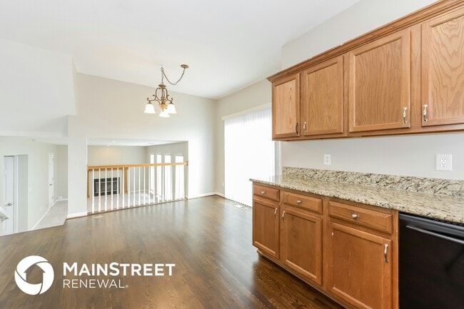 Building Photo - 203 N Highland Dr