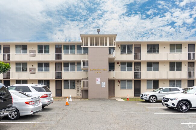Foto del edificio - Kapalama-Uka