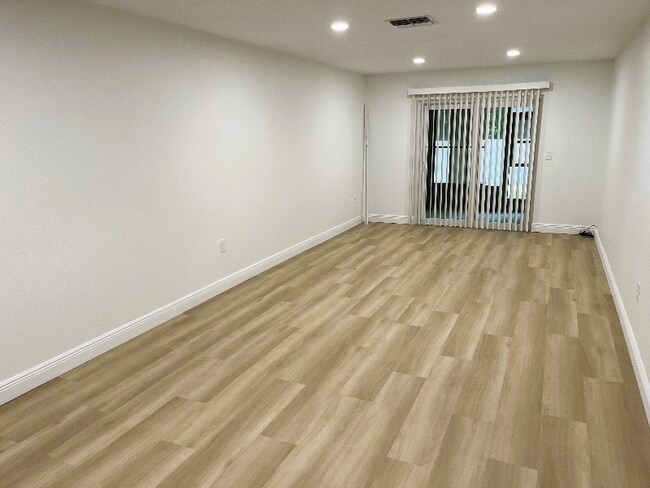 Foto del edificio - 5413 Shaw St