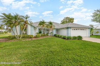 Building Photo - 1244 Lakeview Dr