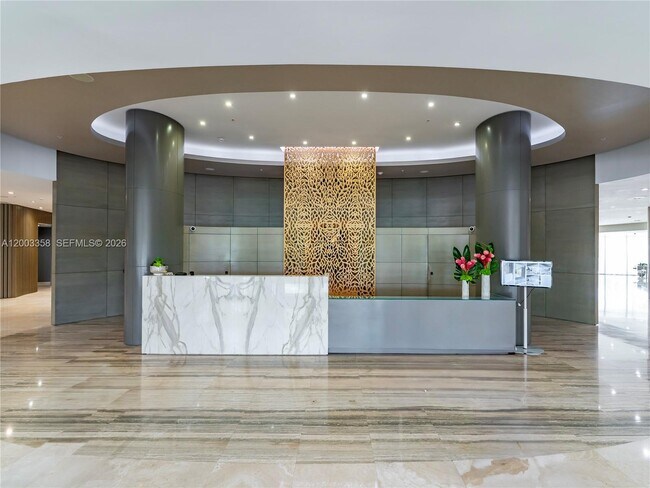 Foto del edificio - 10275 Collins Ave