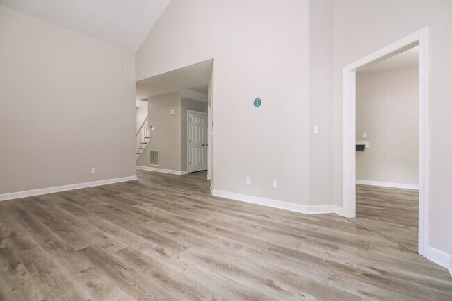 Building Photo - 7325 John Hopkins Ct