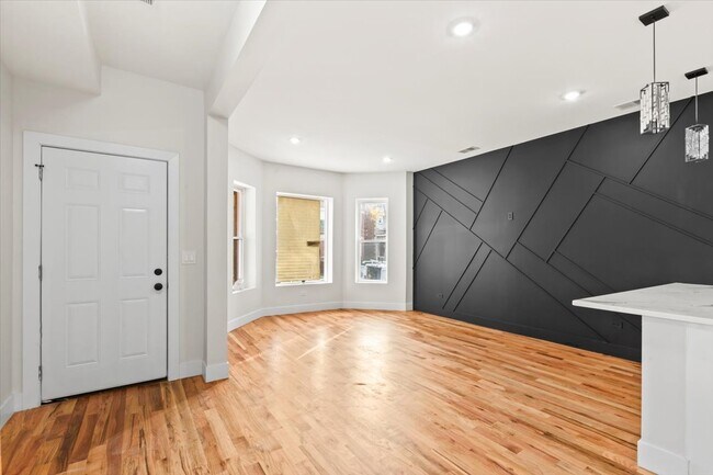 Sala de estar - 6128 S Rhodes Ave