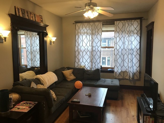 Foto del edificio - 2107 W North Ave