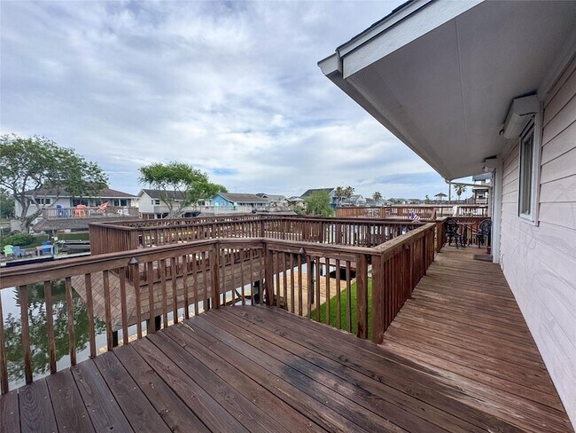 Foto del edificio - 1031 Redfish St