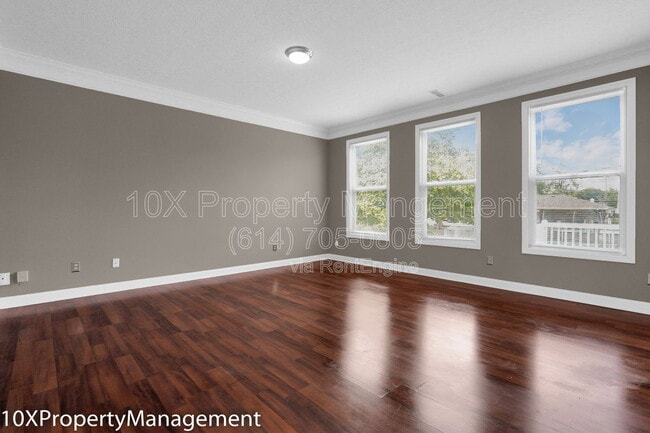 Foto del edificio - 3056 Melville St