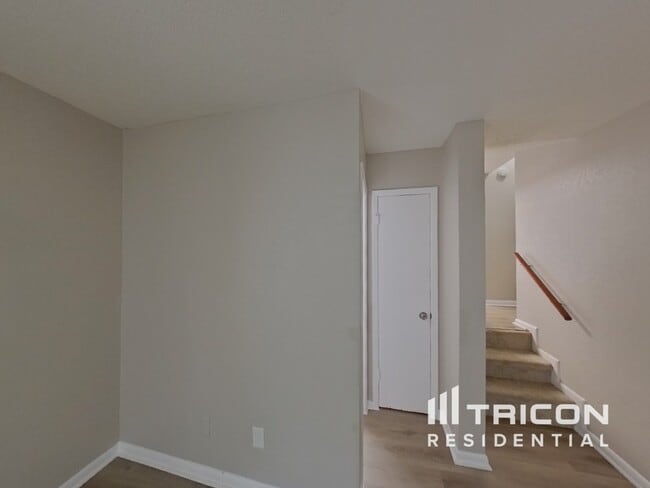 Building Photo - 5569 Pentail Cir