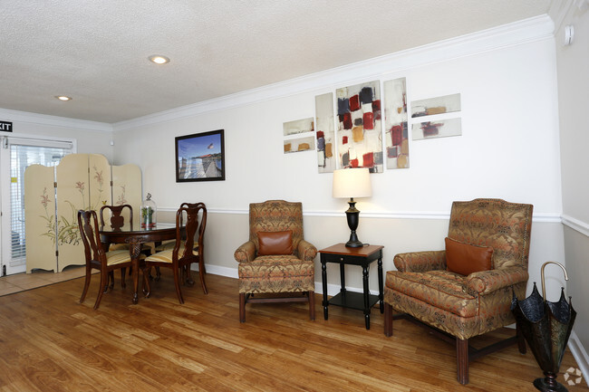 Interior Photo - The Landing Townhomes