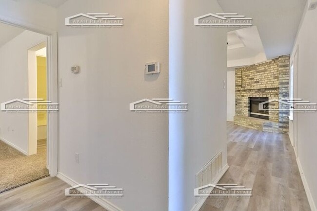 Building Photo - 3 Bedroom 2 Bath Home in Fort Worth!