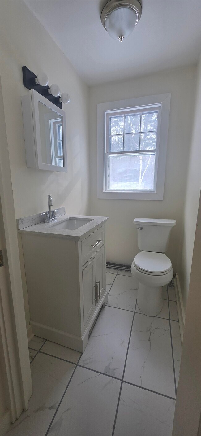 Foto del edificio - 40 Goyette Ave