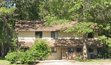 Building Photo - 2601 Upchurch St