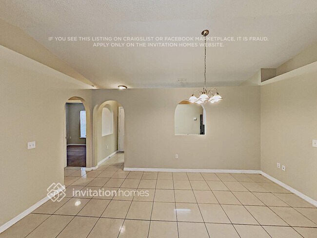 Building Photo - 2131 Marisol Loop