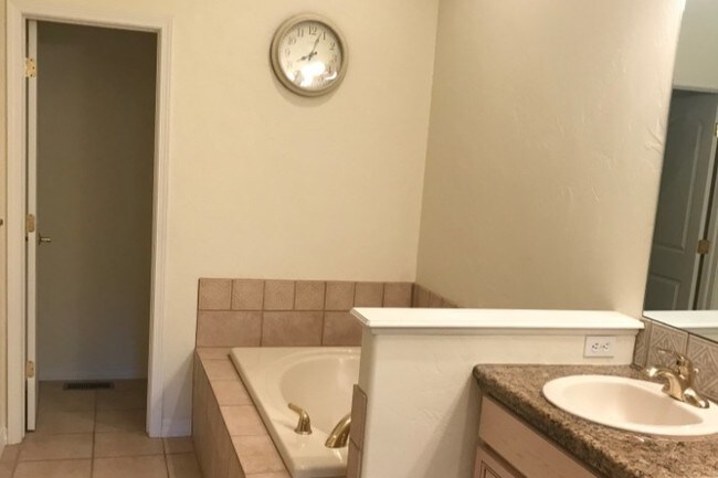 Cuarto de baño principal - 13658 Paradise Villas Grove