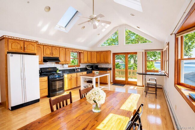 Foto del edificio - 1250 2nd St