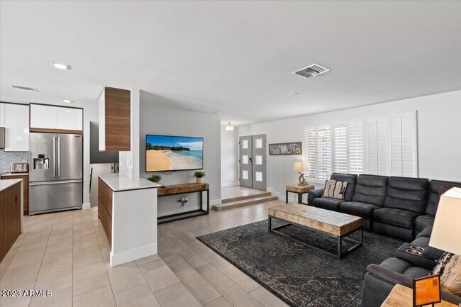Foto del edificio - 6513 N 86th Pl