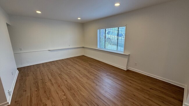 Building Photo - 1688 11th Ave