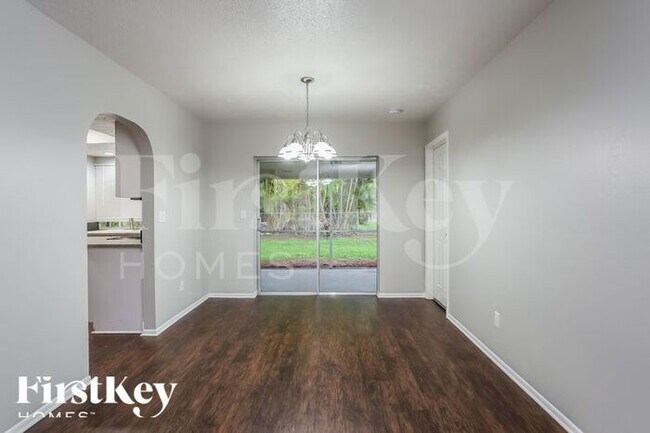 Foto del edificio - 3423 SE 8th Pl