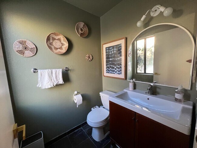 Foto del edificio - 5036 E Echo St