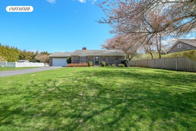 Building Photo - 22 Gansett Ln