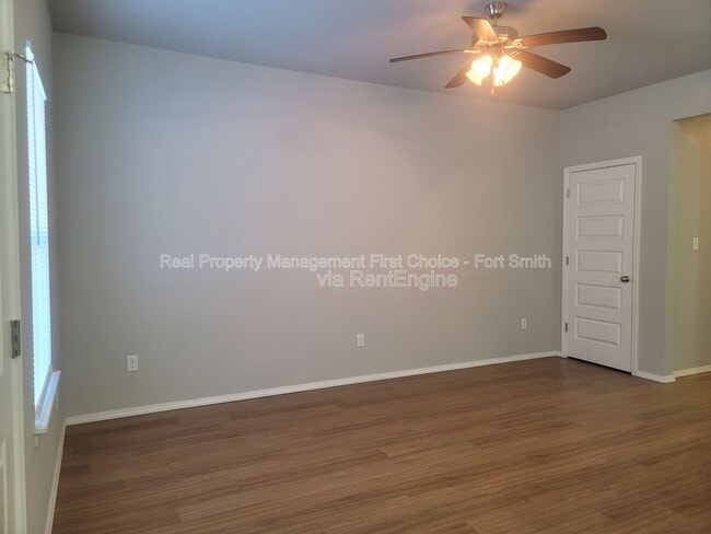 Building Photo - 2108 Ingalls Ln