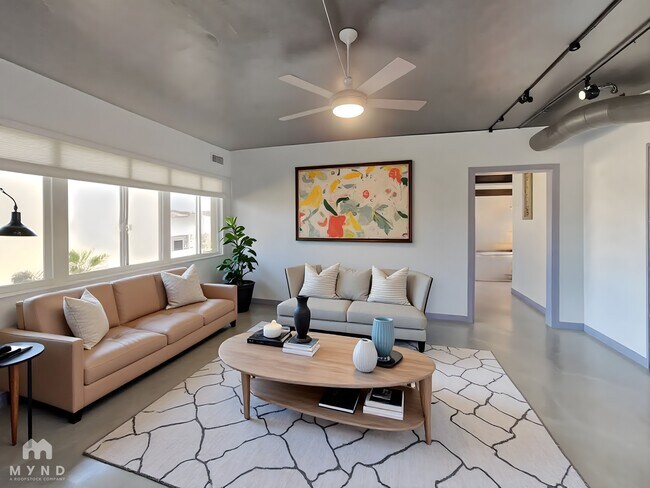 Foto del edificio - 349 E Thomas Rd