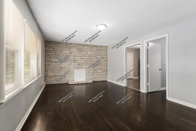 Building Photo - 8508 E 81st St
