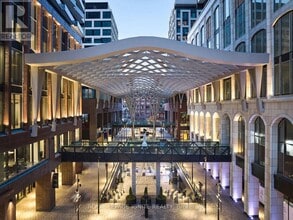 Building Photo - 470 Front St W