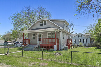 Building Photo - 3901 Coolidge Ave