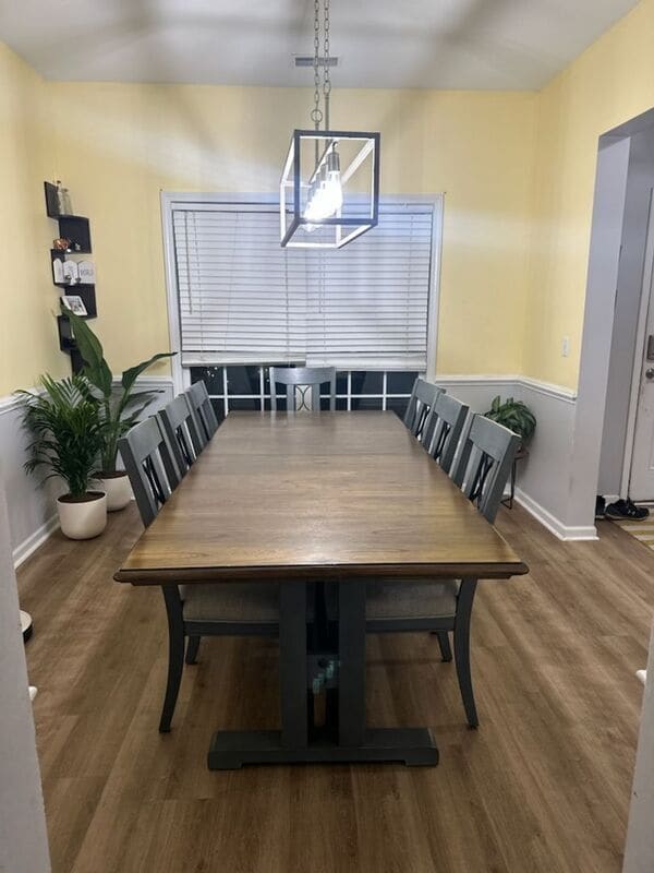 Foto del edificio - 7478 Hawks Cir